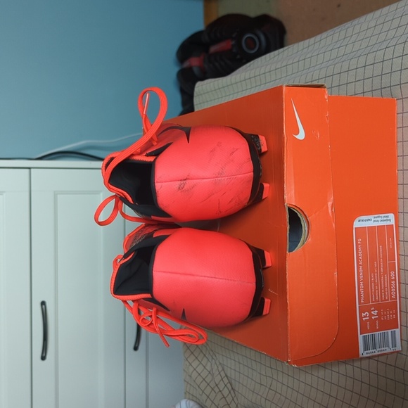 Nike Phantom Venom Academy FG bright crimson Sz 13 - Picture 4 of 6